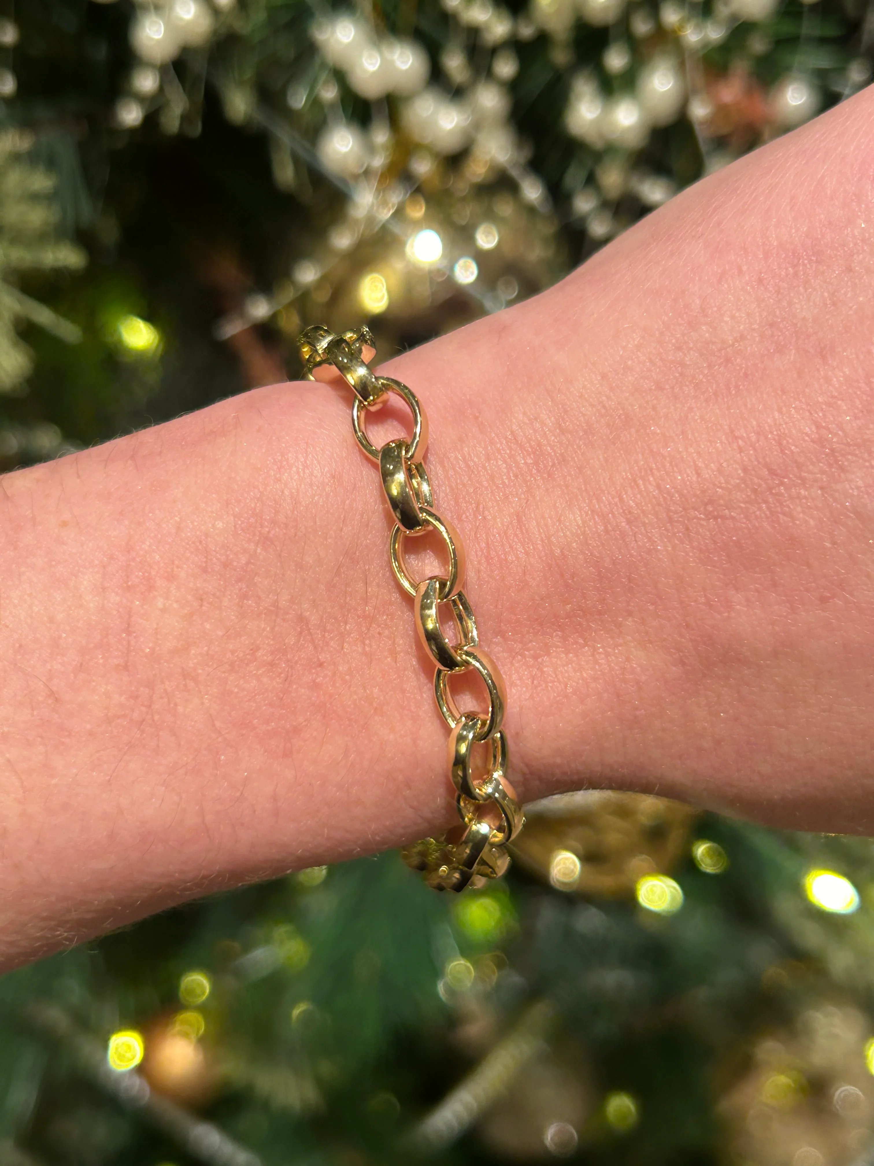 Gold Oval Belcher Bracelet - Image 3